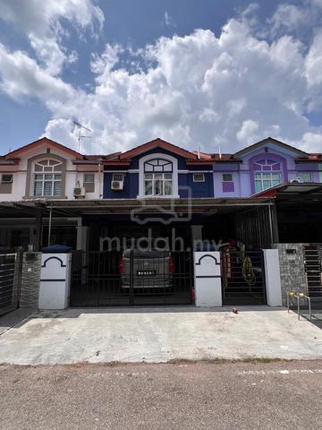Double Storey @ Jalan Cengal Bandar Putra Kulai for SALE 1