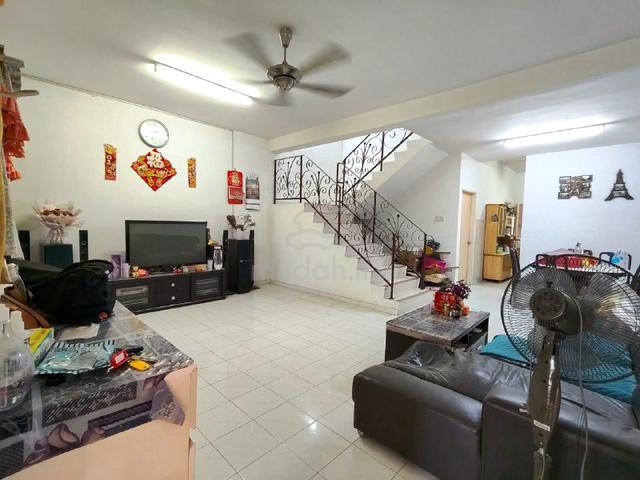 Seri Botani / 2 Storey Terrace / FREEHOLD / Kitchen Fully Extended 1