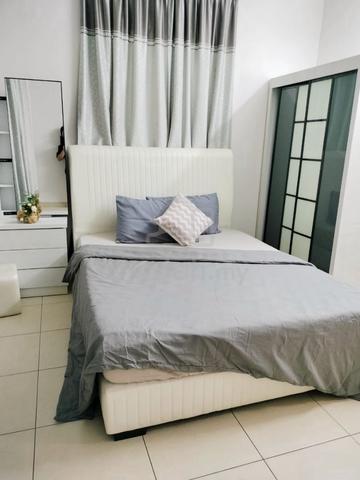Female Only! Master Room Puncak Damansara Condo 5 min walk Lrt3 1