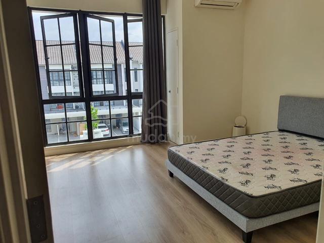 Fully furnished 3 Storey Monet Garden@Sunsuria, Sepang 1