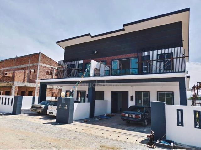 Luxurious Bandar Seri Botani 1