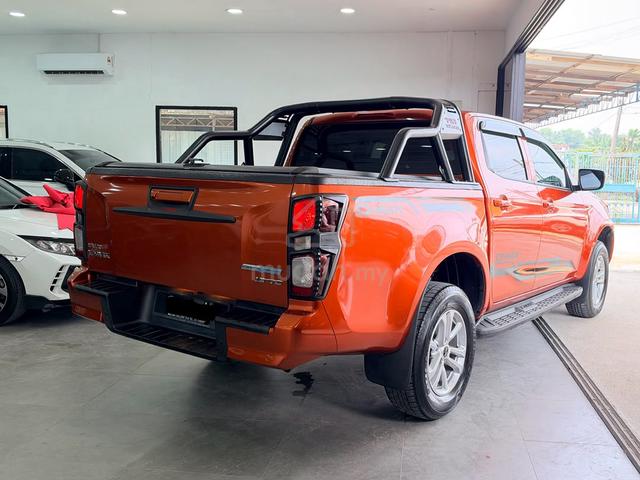 2022 Isuzu D-MAX 1.9 4x2 Plus -TIP TOP CONDITION - 4
