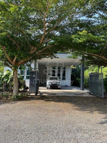 Rumah Bungalow Jabi setingkat di atas Tanah lot seluas 557 m persegi 1