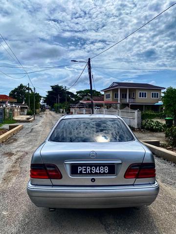 1996 Mercedes Benz E-CLASS 2.0 200 ELEGANCE (CKD) - 2
