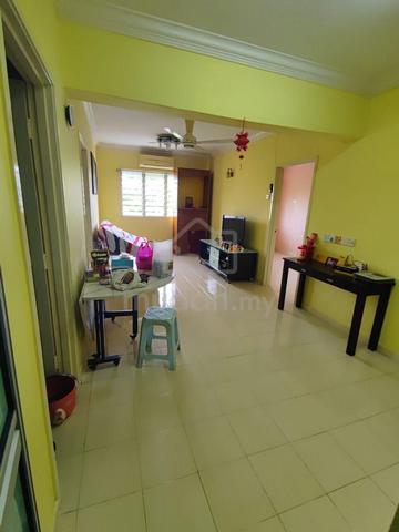 Aman Putra Apartment 1