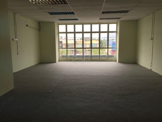 1st Floor 2 Sty Shop Taman Seremban Jaya, Seremban 22x70 Partly Fitted 1