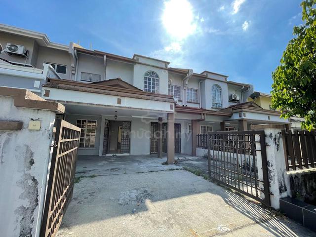 GOOD DEAL🔥Renovated Double Storey Terrace D’SENTRAL BANDAR SERI PUTRA 1
