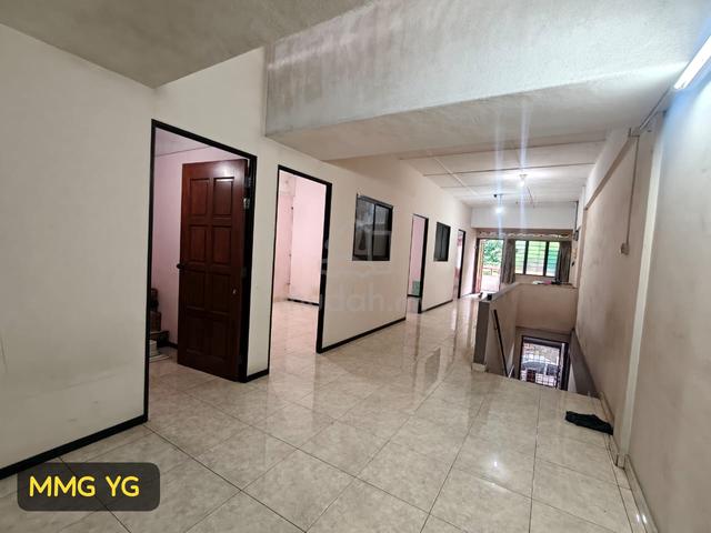 Shop Apartment 1