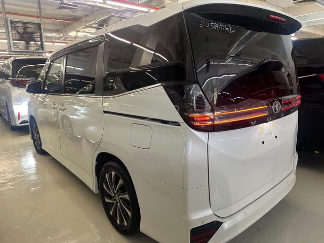 2022 Toyota VOXY 2.0 S-Z - 3