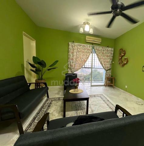 Desa View Towers Apartment 1