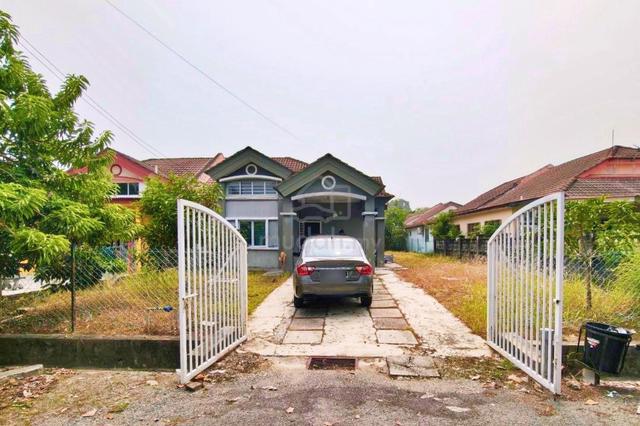 [EXTEND KITCHEN|TANAH LUAS] SEMI D Pantai Sepang Putra Sg Pelek Sepang 1