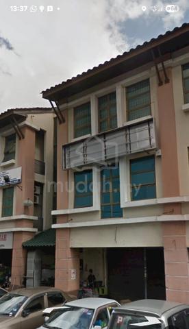 3 storey Shop Lot Persiaran Bayan Indah near Queensbay mall 1