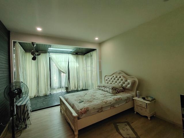 Taman Pelangi Indah double storey Semi D for Sales 1