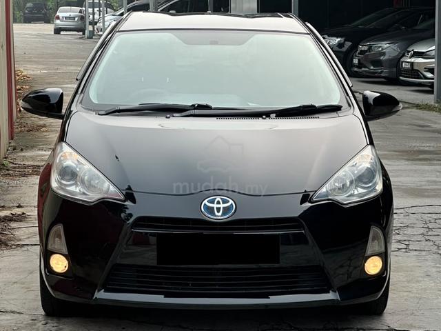 2013 Toyota PRIUS C 1.5 (HYBRID) NHP10R (A) - 2