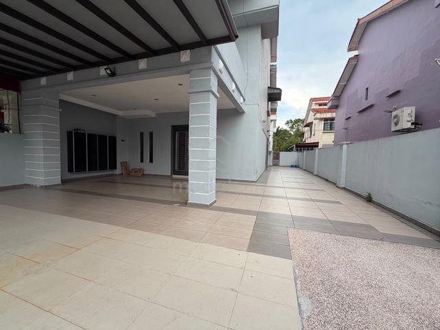 Double Storey End Lot @ Pulai Utama|3Bed2Bath|Renovated Unit|For Rent 1