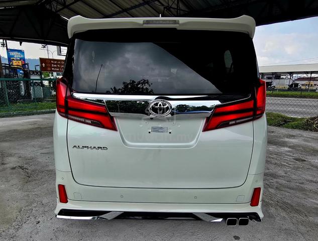 GRADE 4.5B 2023 Toyota ALPHARD 2.5 SC MILEAGE 26K - 4