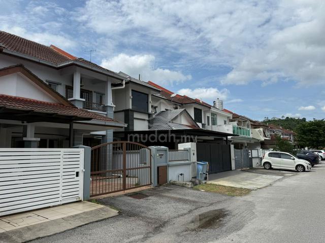 Puchong Hartamas Fully Renovated 2 storey Terraced House for Sale 1