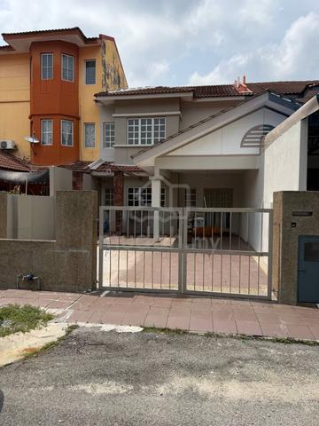 REFURBISHED UNIT✨ Double Storey Tmn Amanputra, Putra Perdana, Puchong 1