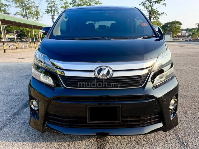 2015 Toyota VELLFIRE 2.5 ZG GOLDEN EYES (A) - 2