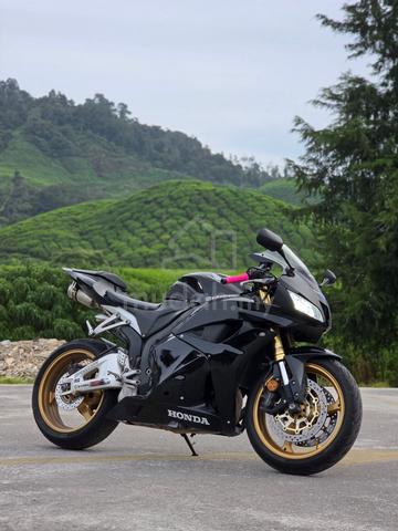 Carousel Image