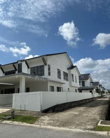 End Lot Double Storey House Sendayan Seremban 1