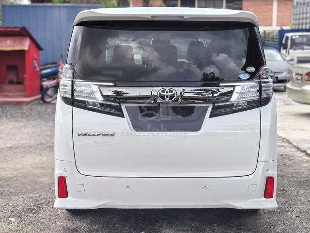 2017 Toyota VELLFIRE 2.5 Z GOLDEN EYES AGH30R (A) - 4