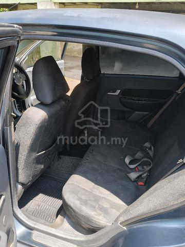 Proton saga Flx 1.3 auto tahun 2011 - 5