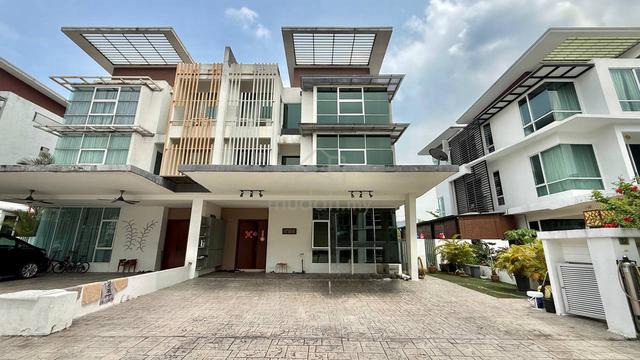 3 Storey Semi D Jacaranda Garden Residence, Cyberjaya 1