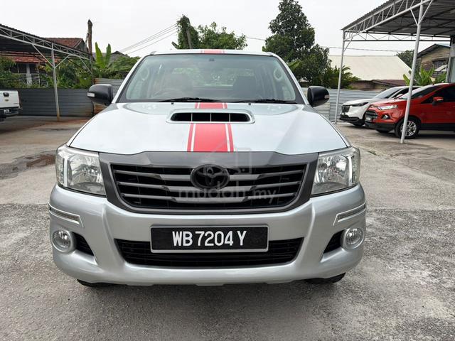 2015 Toyota HILUX 2.5 (A)4x4 VNT Ori Cond WellKept - 3