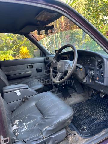 1998 Toyota HILUX 2.8 (M) - 4