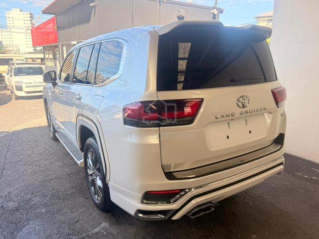 2023 Toyota Land Cruiser 300 ZX 3.5 Modellista - 4