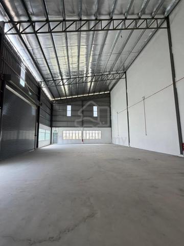 Semi Detached Light Industrial For Rent 1