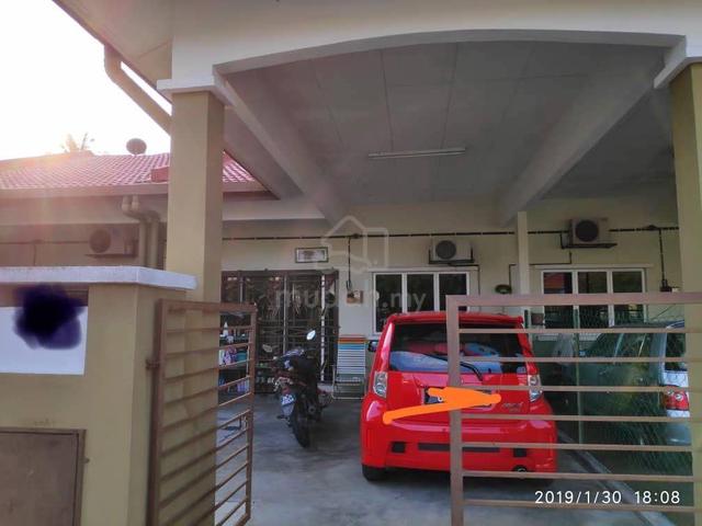 Single storey house Taman Ruyung, Kapar Klang 1