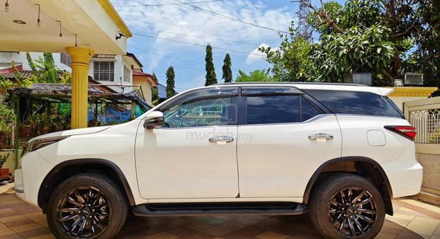 2022 Toyota FORTUNER SRZ 2.7L (A) - 1