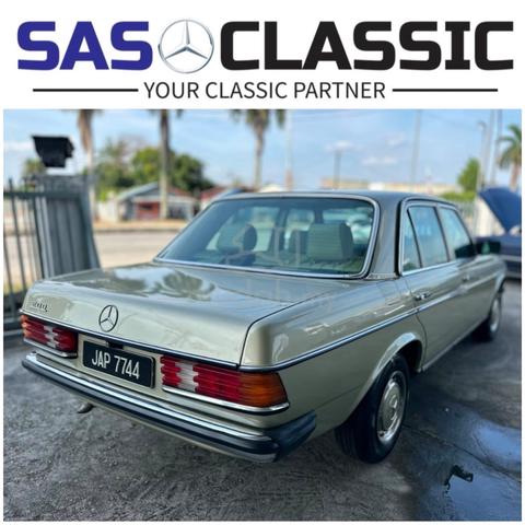 Mercedes Benz W123 200 (4 Speed) Manual For Sale - 4