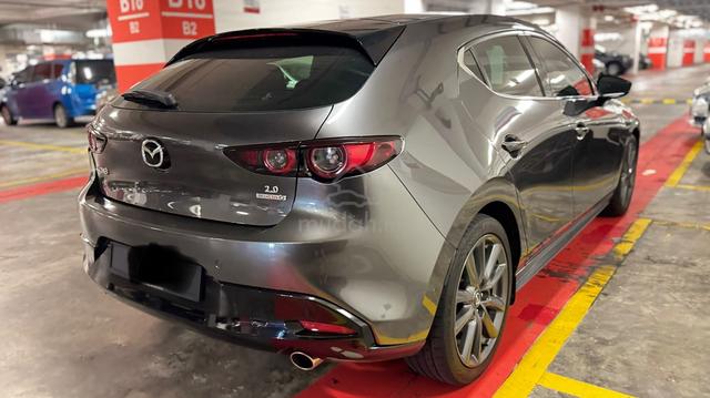 2021 Mazda 3 SEDAN HIGH SKYACTIV. - 3