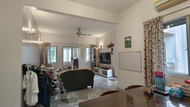 Impian Court 1