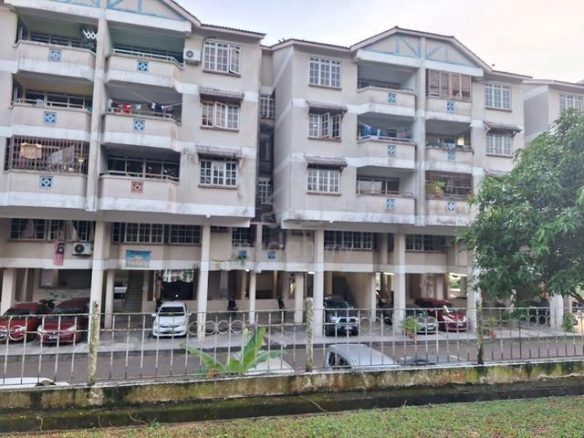 Apartment Tanjung Puteri Resort 1