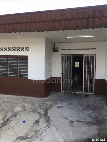 house for rent at bandar hilir 1