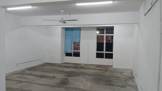 Batu Maung Office lot/Shoplot (1100sf) Taman iping Bayan Lepas 1