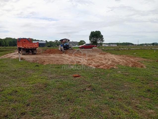 Tanah siap tambung untuk dijual di Tanah Merah 1