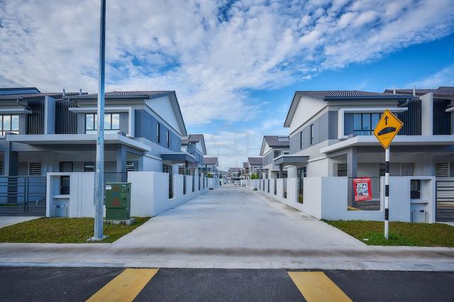 Ayana Caledonia Bestari Jaya 2 Sty House For Rent In Ijok Kota Puteri 1