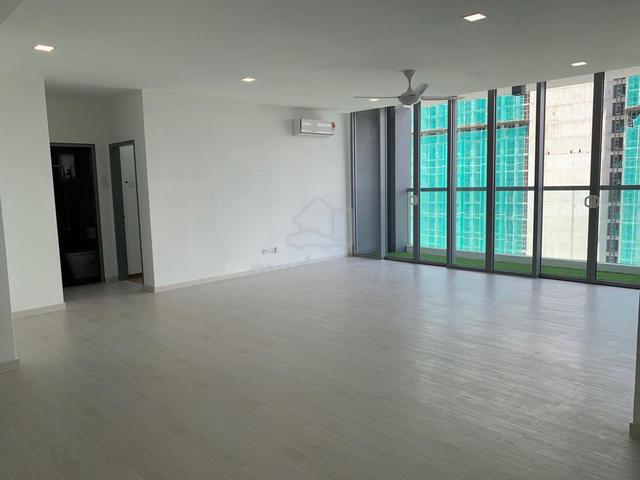 LakeFront Residence 1