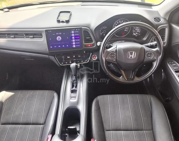 2020 Honda HR-V 1.8 V = 92,000km mileage - 2