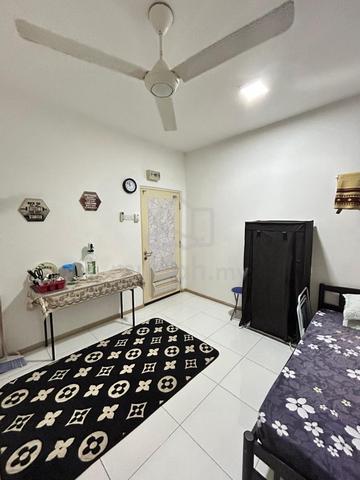 Vista Alam Small Room 1