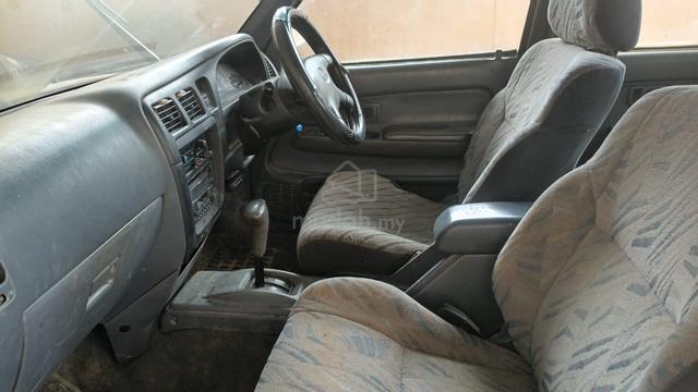 2003 Toyota HILUX 2.5 SR TURBO MY03 KDN190 (A) - 3
