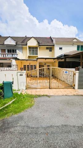 Jalan SS7 KELANA JAYA!! NEAR Paradigm Mall and LRT!! MUST SEE!!!!!!! 1