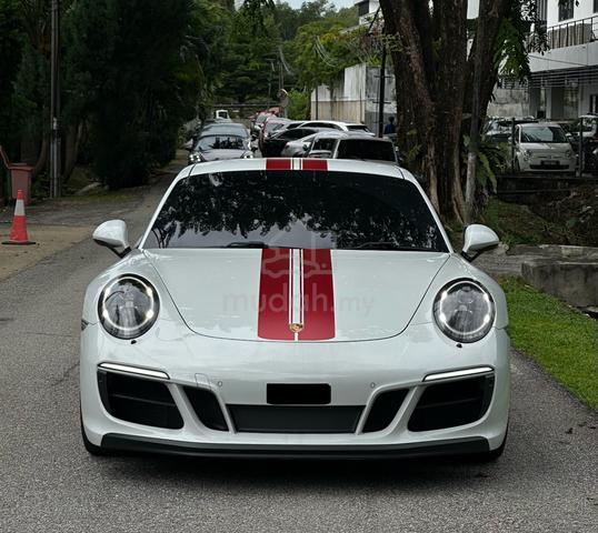 25K KM 2019 Porsche 911 3.0 CARRERA GTS LocalWTY - 2