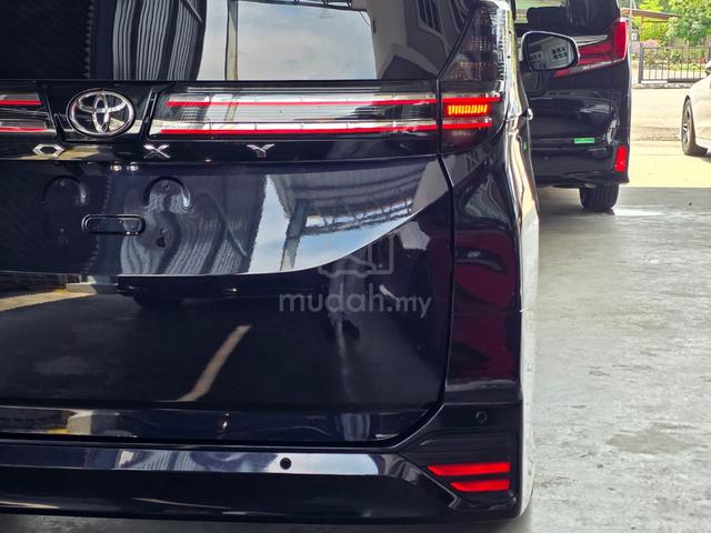 2023 Toyota VOXY 2.0 S-Z (A) HIGH LOAN APPROVE - 4
