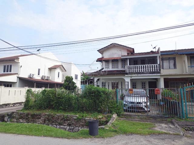 ENDLOT Kelana Jaya SS8 Petaling Jaya FREEHOLD Double Storey 1